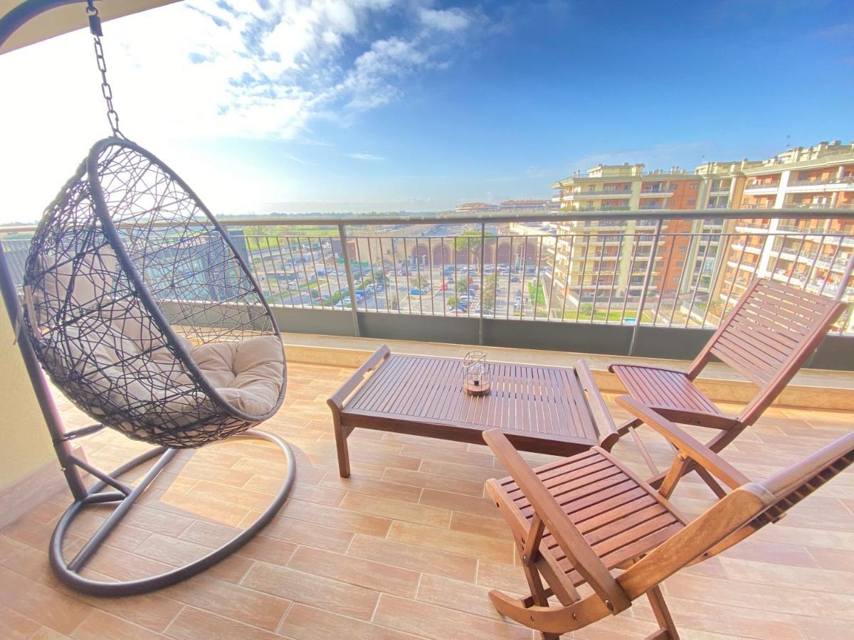 Golden Hour Apartment - Panoramic Terrace フィウミチーノ エクステリア 写真