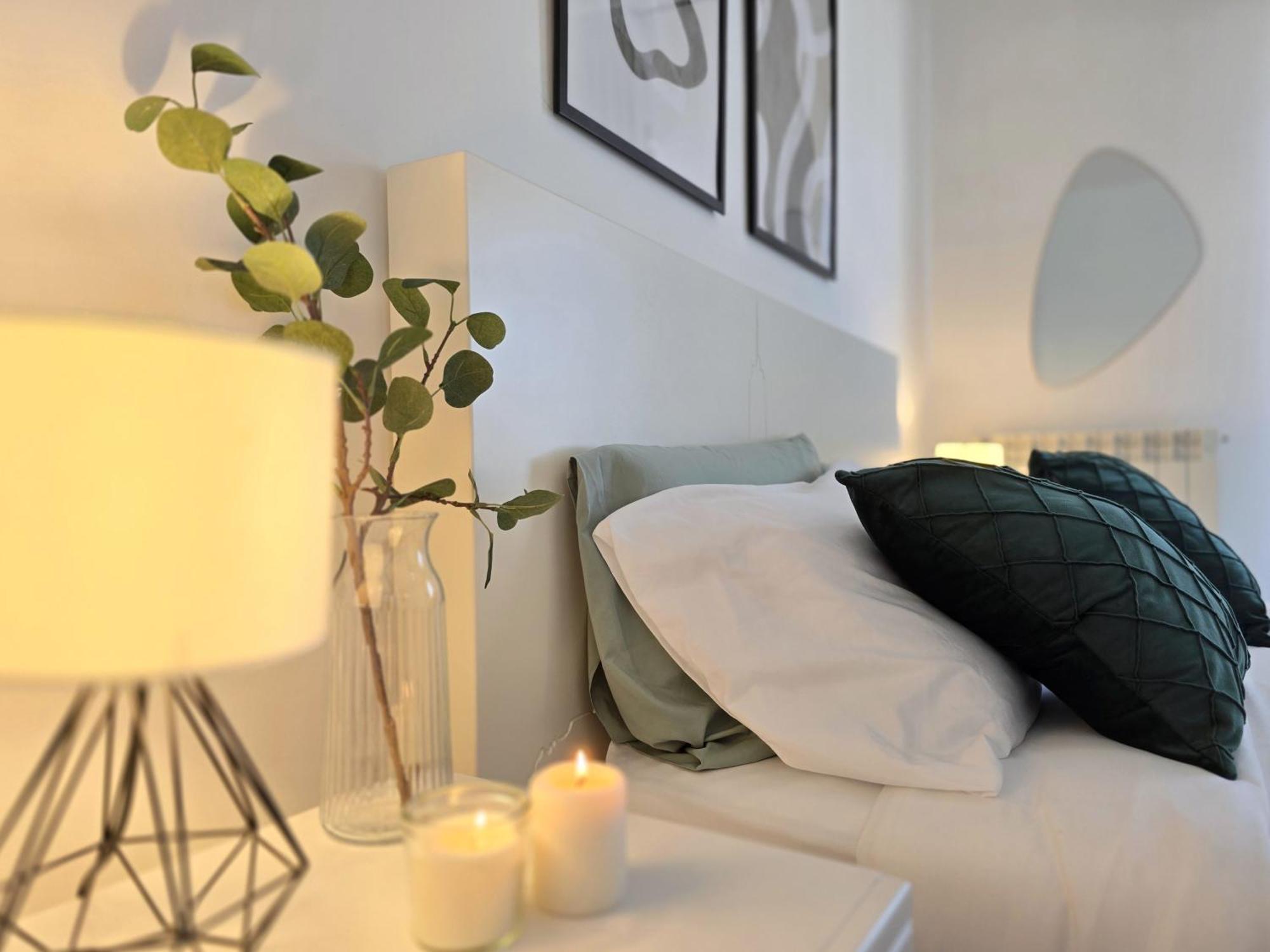 Golden Hour Apartment - Panoramic Terrace フィウミチーノ エクステリア 写真